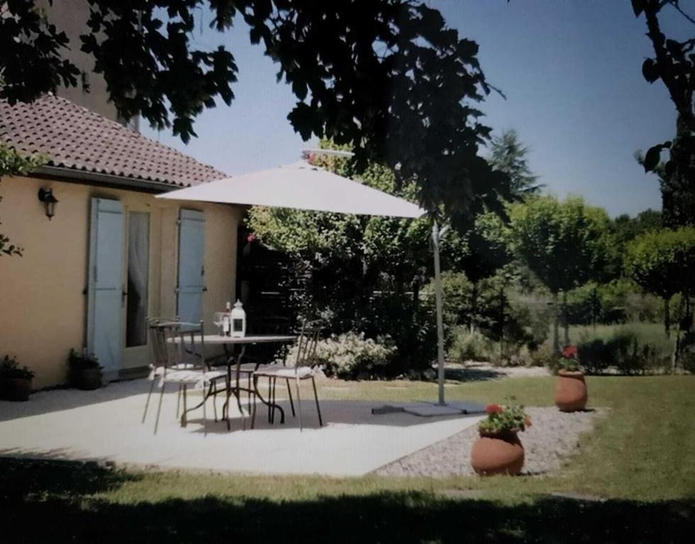 Chez Louis Gites Fumel Exterior photo